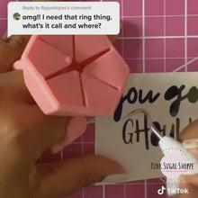 Load and play video in Gallery viewer, Pink Sugar Shoppe Craft Weeding Ring