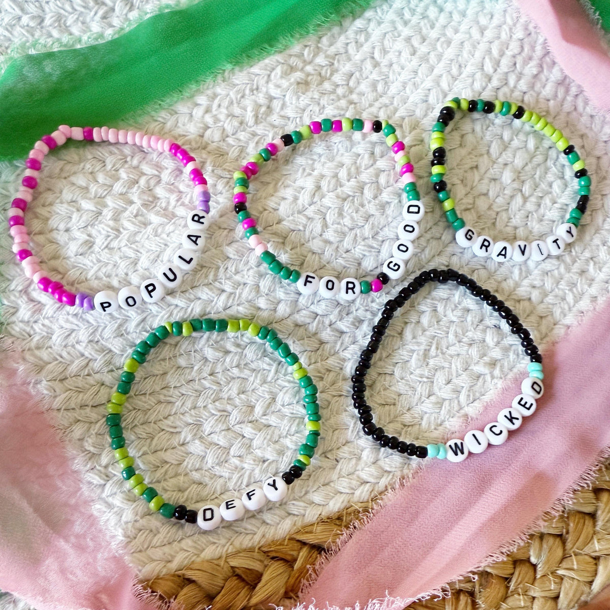 Wicked Friendship Bracelets - Party Favors - Wicked Party - Favors - Pink and Green - Elphaba - Glinda - Wicked Birthday - Bracelets - Witch