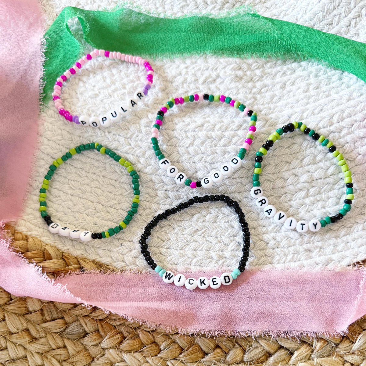 Wicked Friendship Bracelets - Party Favors - Wicked Party - Favors - Pink and Green - Elphaba - Glinda - Wicked Birthday - Bracelets - Witch