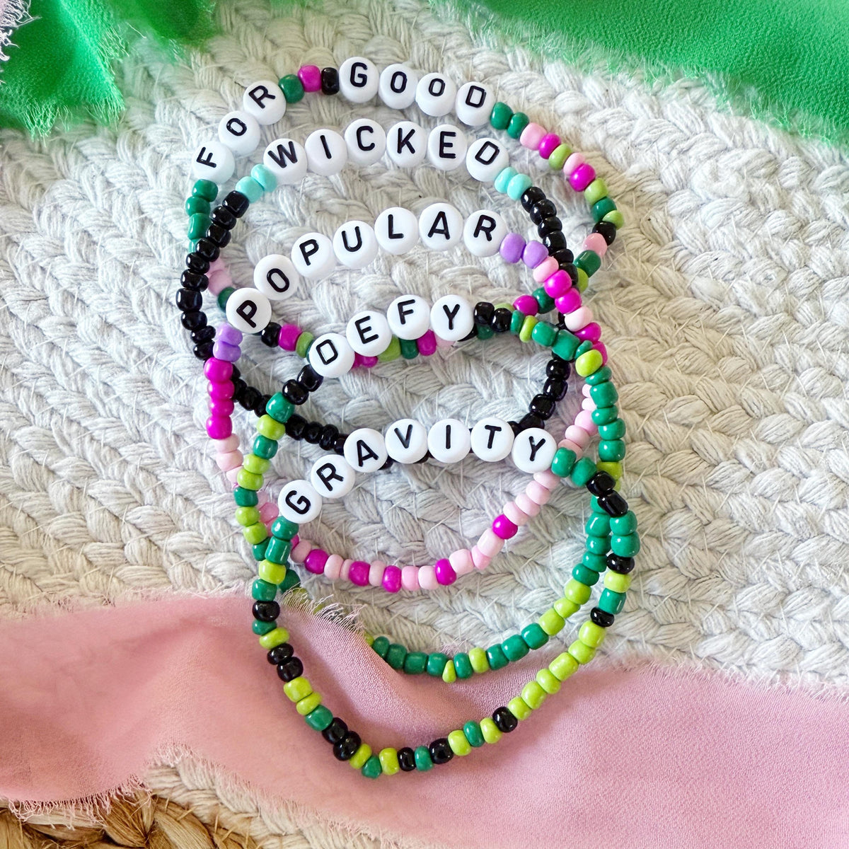 Wicked Friendship Bracelets - Party Favors - Wicked Party - Favors - Pink and Green - Elphaba - Glinda - Wicked Birthday - Bracelets - Witch