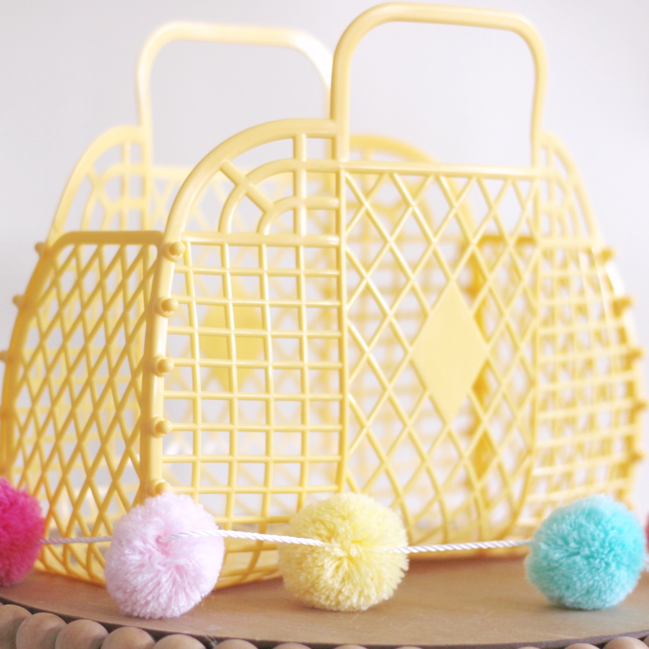 Retro Jelly Bag, Pool Bachelorette Party Basket, Toddler Purse Storage  Basket for Bridesmaid, Litter Girl Gift Bag Rubber Beach Bag (Pink)